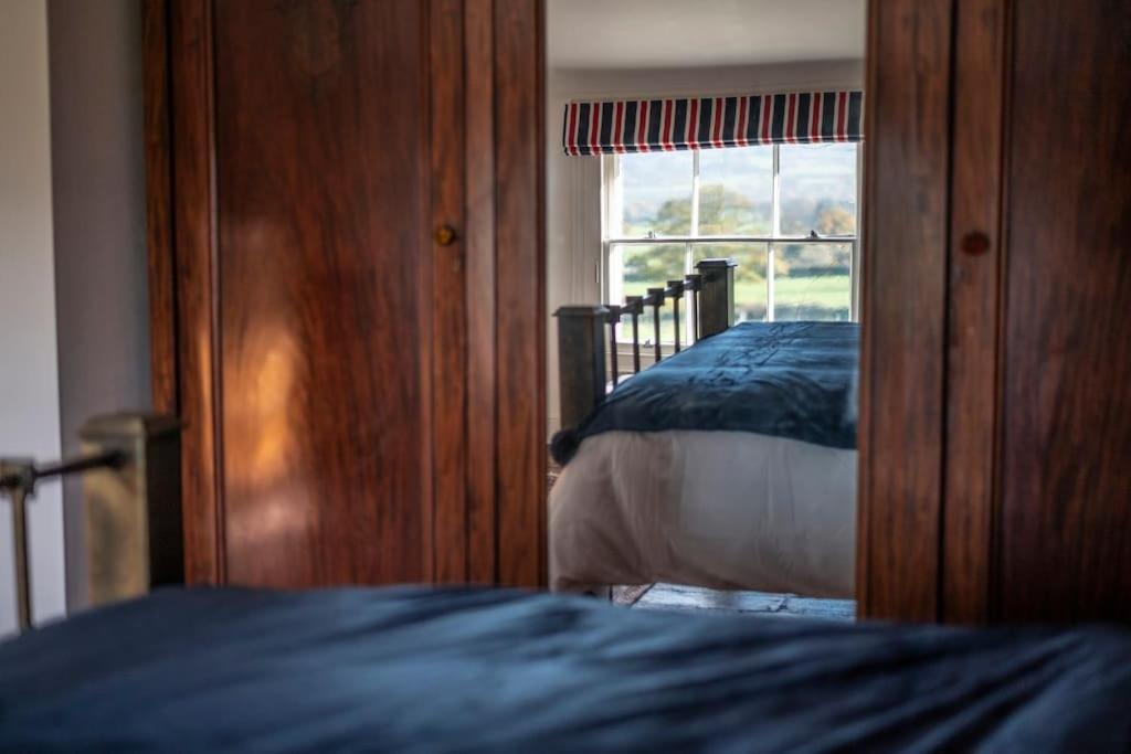 Georgian Country House -Panoramic Views -Sleeps 12 Ρούθιν Εξωτερικό φωτογραφία