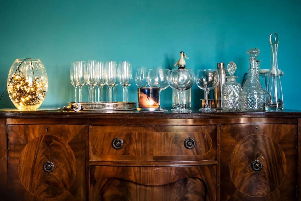 Georgian Country House -Panoramic Views -Sleeps 12 Ρούθιν Εξωτερικό φωτογραφία